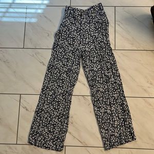 Super cute blue flowery pants.